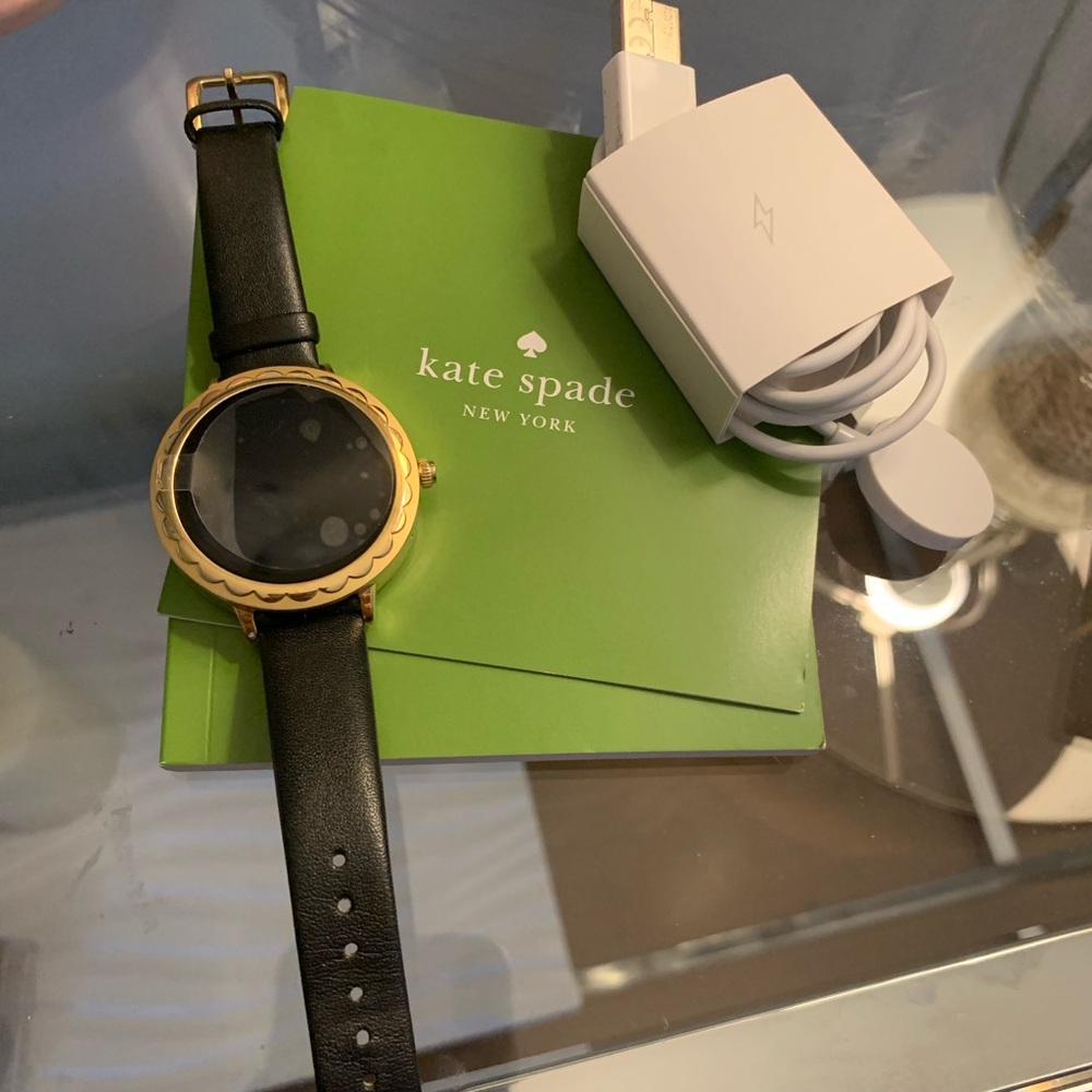 Kate Spade Scallop Smart Watch